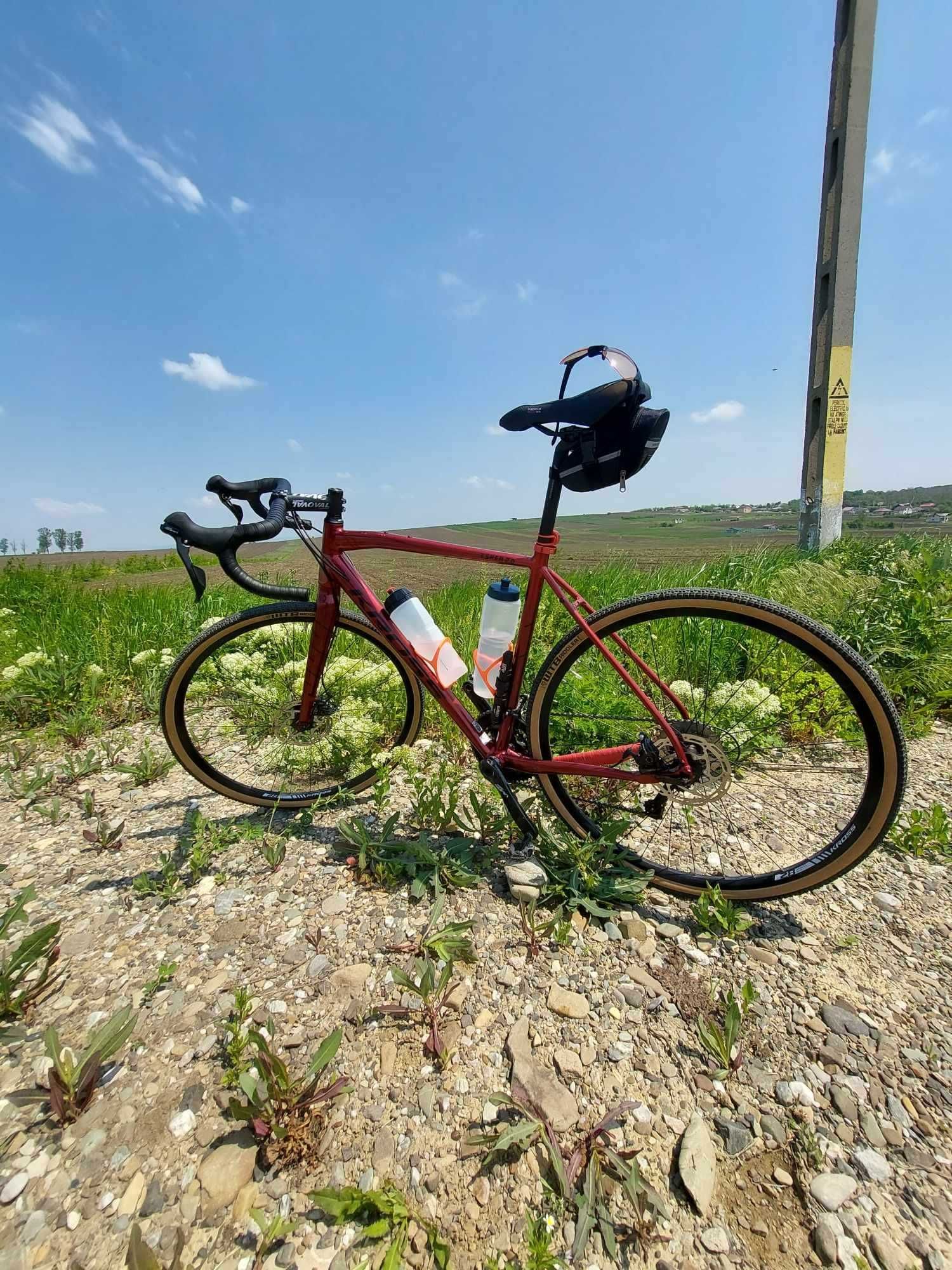 Bicicleta KROSS Esker 2.0 gravel/ciclocross/anduranta/cursiera