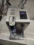 DeLonghi / De'Longhi Nespresso Lattissima Pro кафемашина с капсули