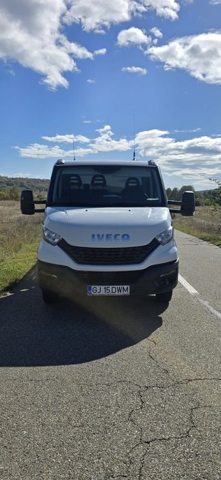 Vând platforma iveco an 2021 3,0 ca noua
