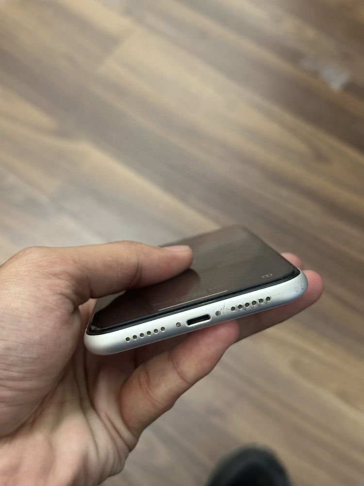 Iphone XR 128GB WHITE