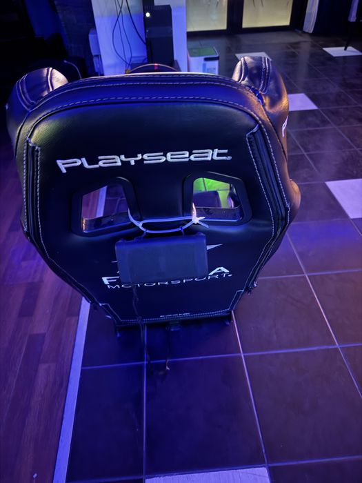 Playseat + volan set complet (Schimb cu PC)