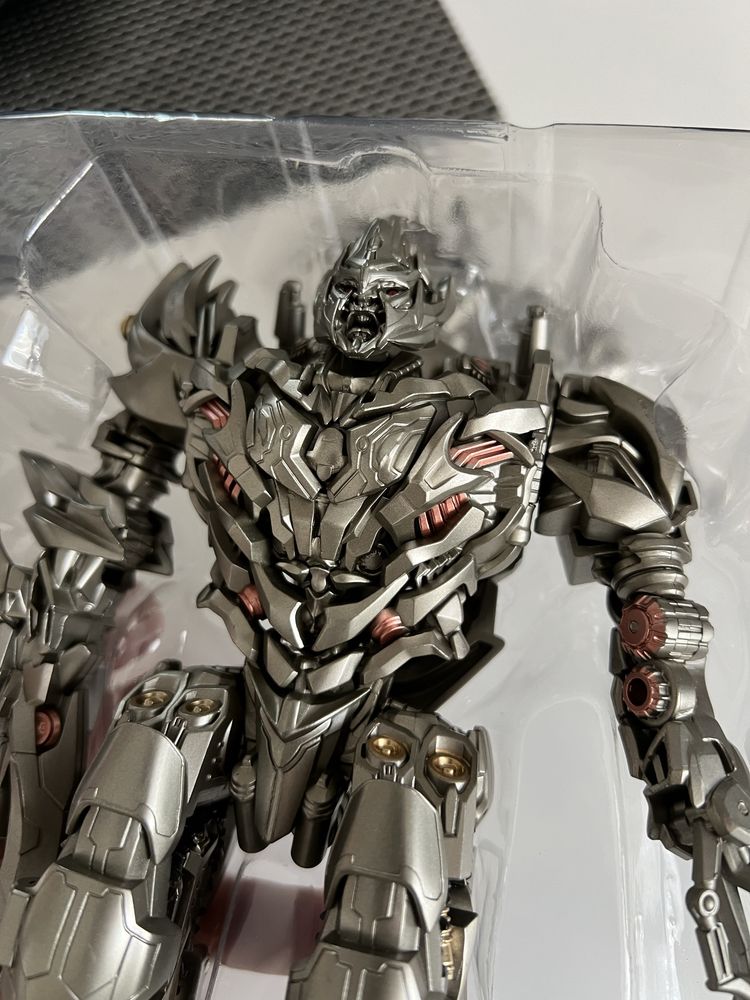 Jucarie Transformers Megatron