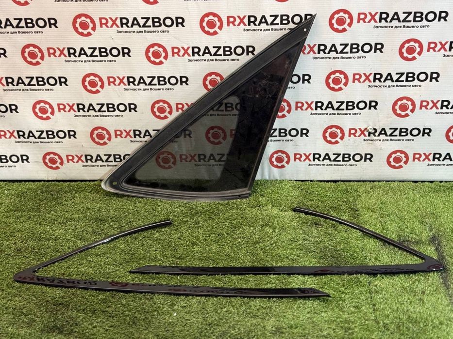 Бумеранг заднего стекла Лексус Рх330 / 350 / 400