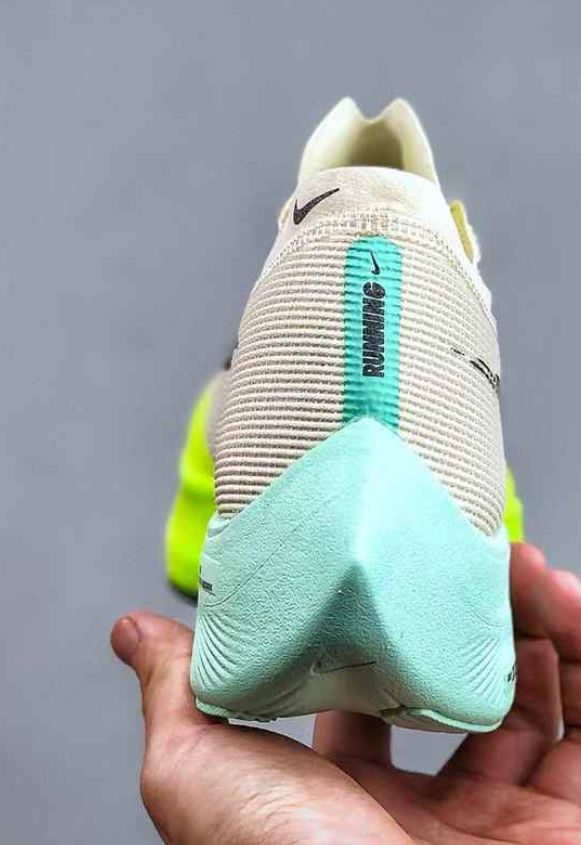 Нови дамски маратонки Nike Zoom X Vaporfly Next% налични 37,38