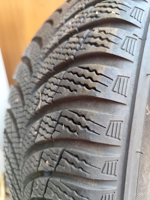 4 бр.зимни гуми с джанти