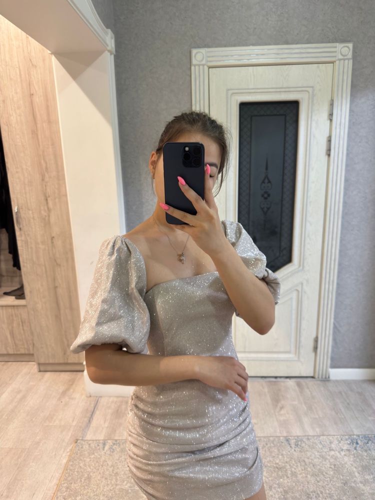 Продам платье s-xs