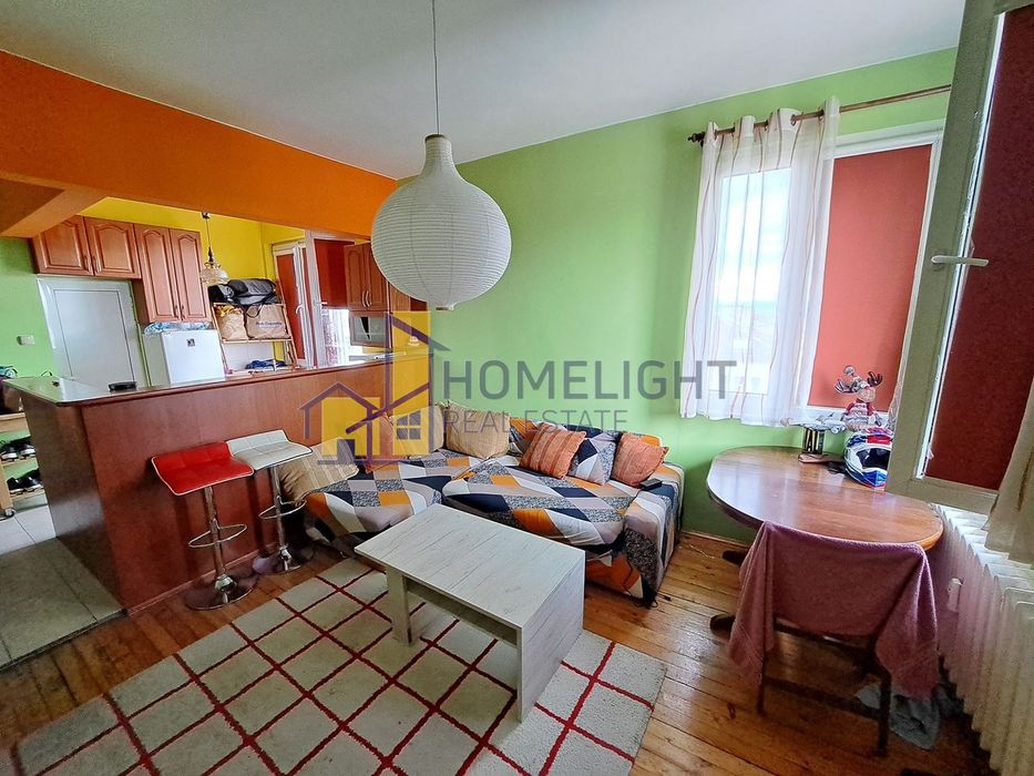 Продава се Двустаен апартамент в София, Център - 52 кв.м за 3558 €/кв.м - Снимка #1