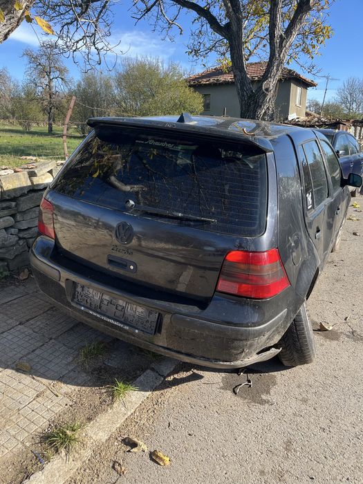 Голф 4 на части