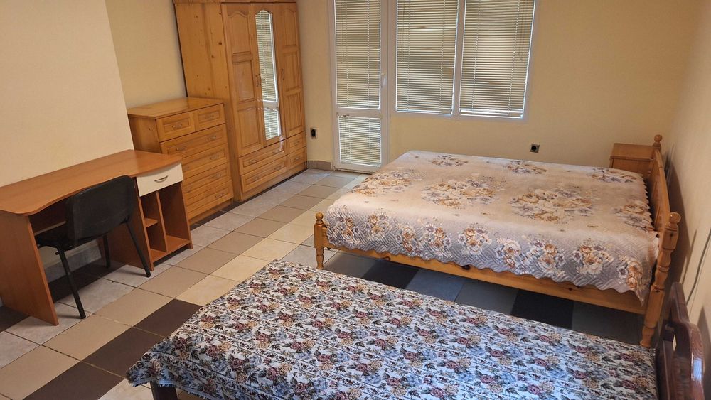 Дава се под наем Етаж от къща в София, Надежда 1 - 100 кв.м за 229.5 € - Снимка #7