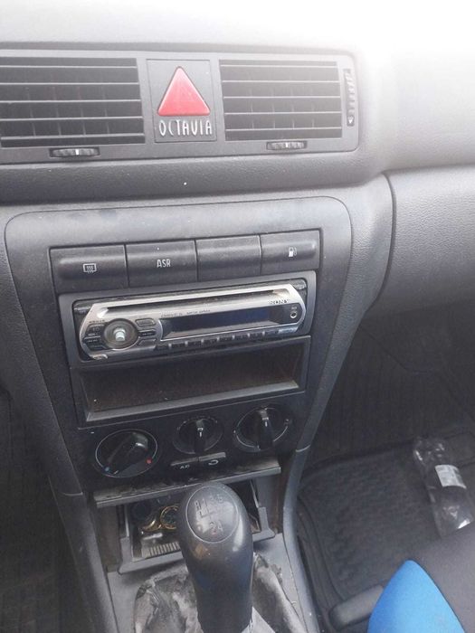 Vând skoda Octavia 19 sau schimb cu remorca auto!