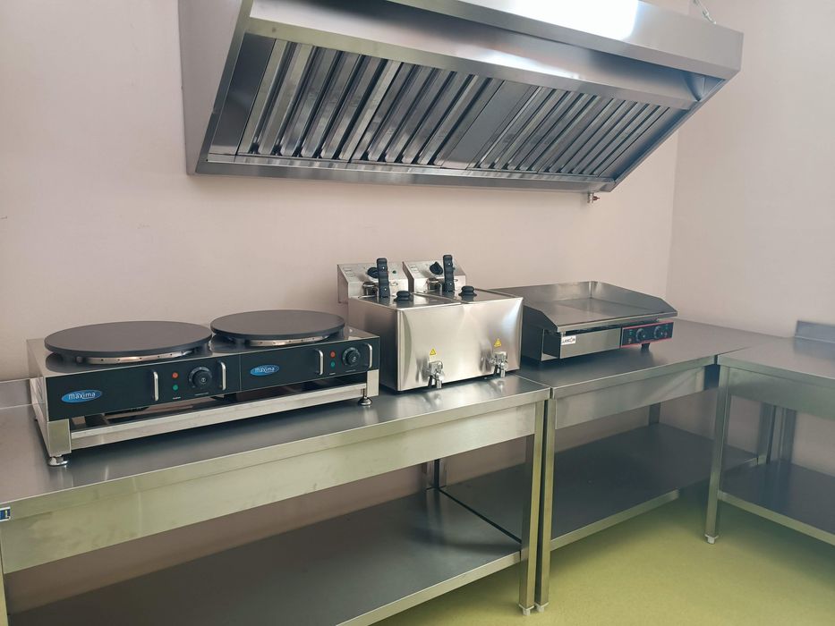 Utilaje fast-food/restaurant,plita,vitrina rece/calda,mese inox,hota