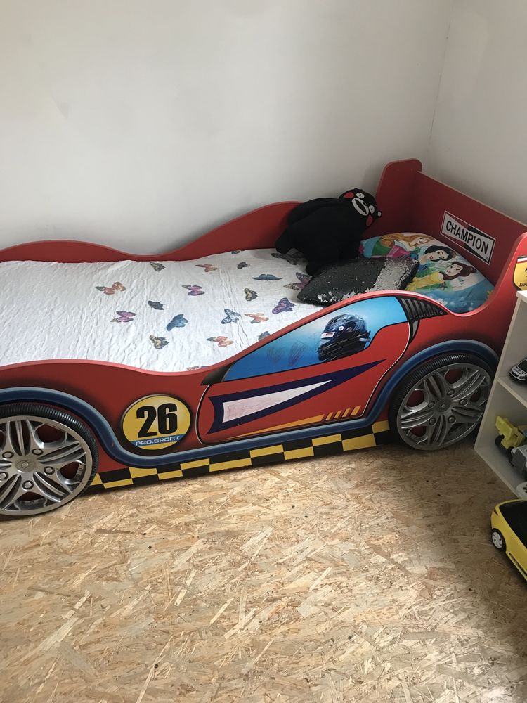Детский кровать машина