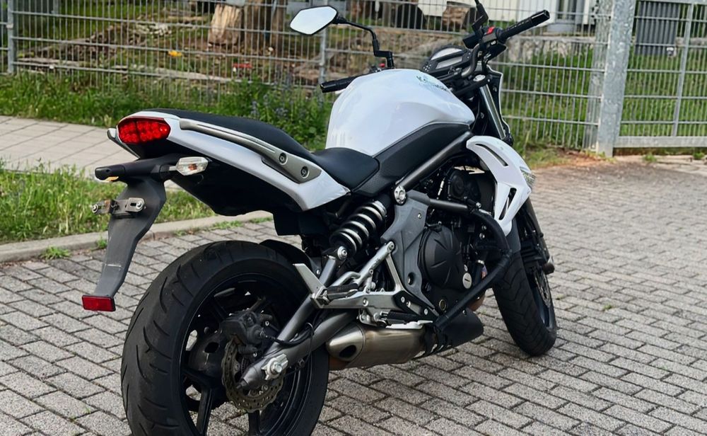 Kawasaki ER 6 N ABS - Categoria A / A2
