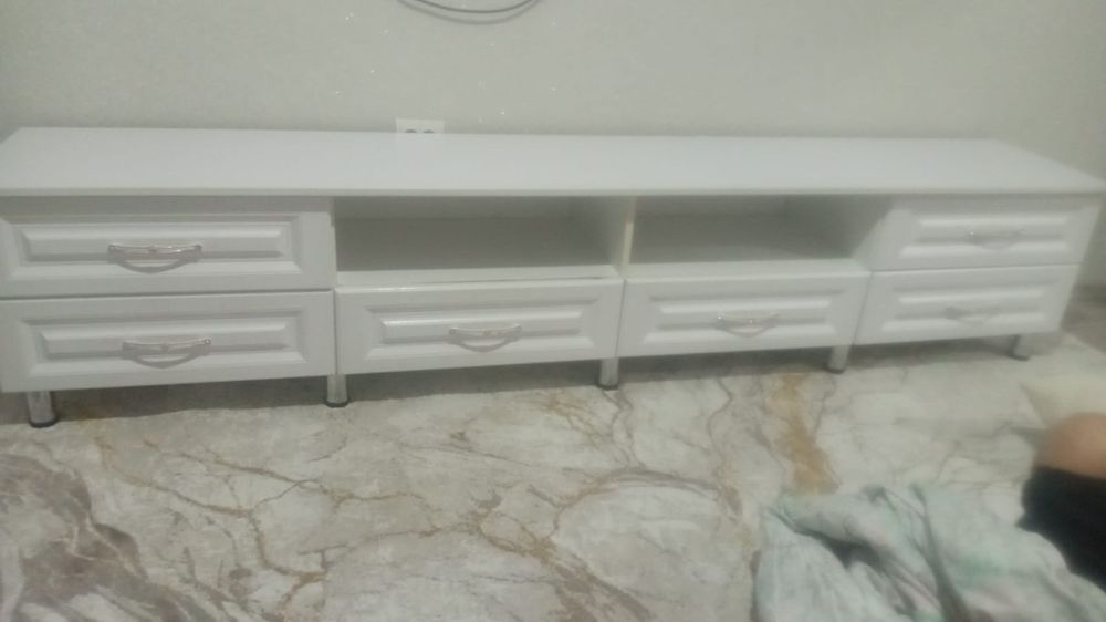 Тумба под телевизор