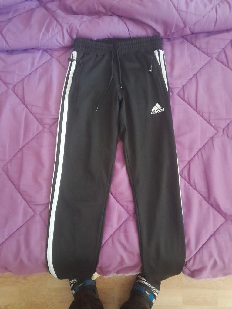 Pantalon adidas 50 lei