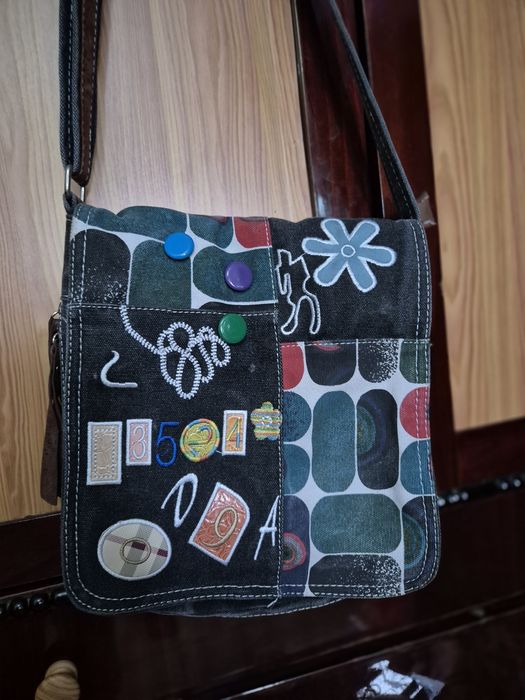 Geantă Denim accesorizată