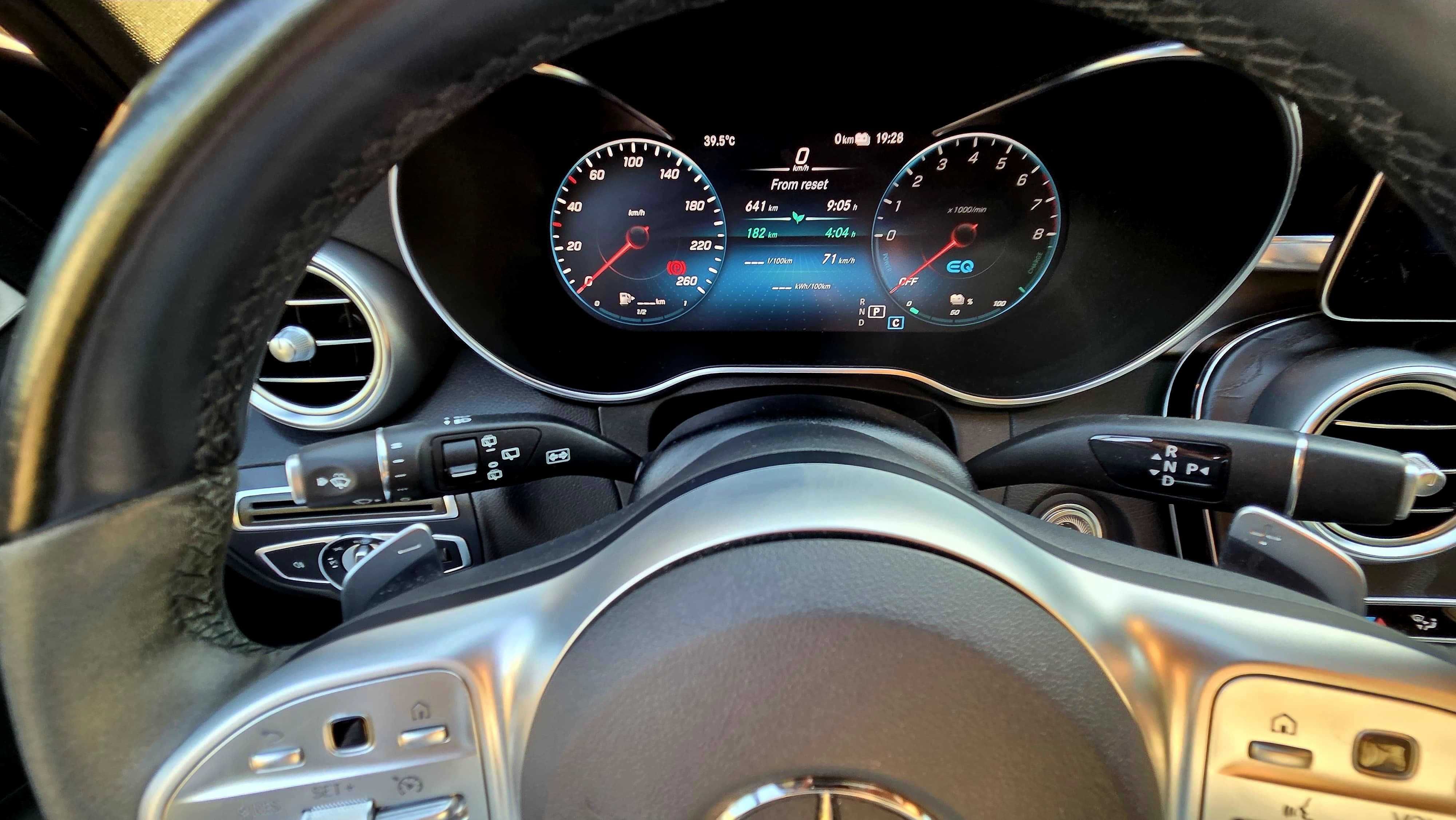Mercedes-Benz C 300 e AMG Plug-In Hybrid 9G-Tronic