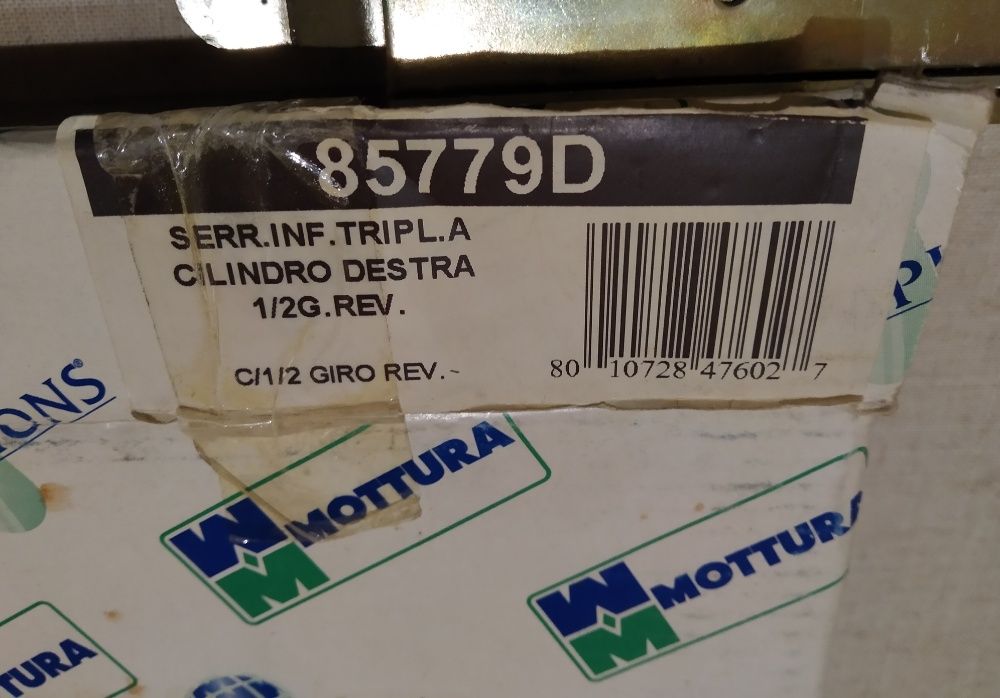 Продавам брава MOTTURA модел 85779D