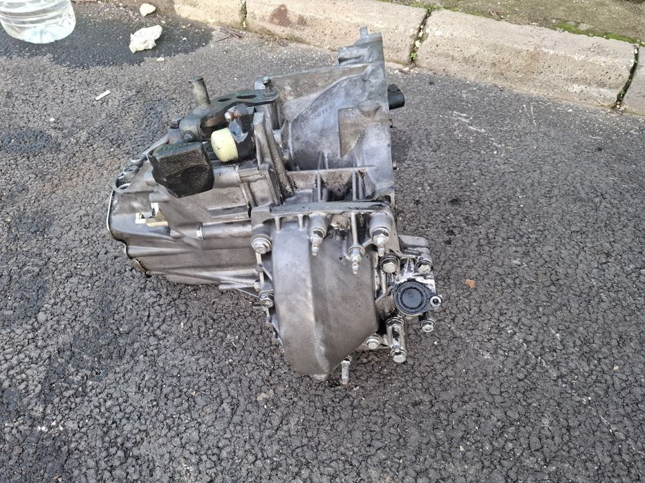 6 степенна скоростна кутия Пежо /Ситроен 2.0 хди