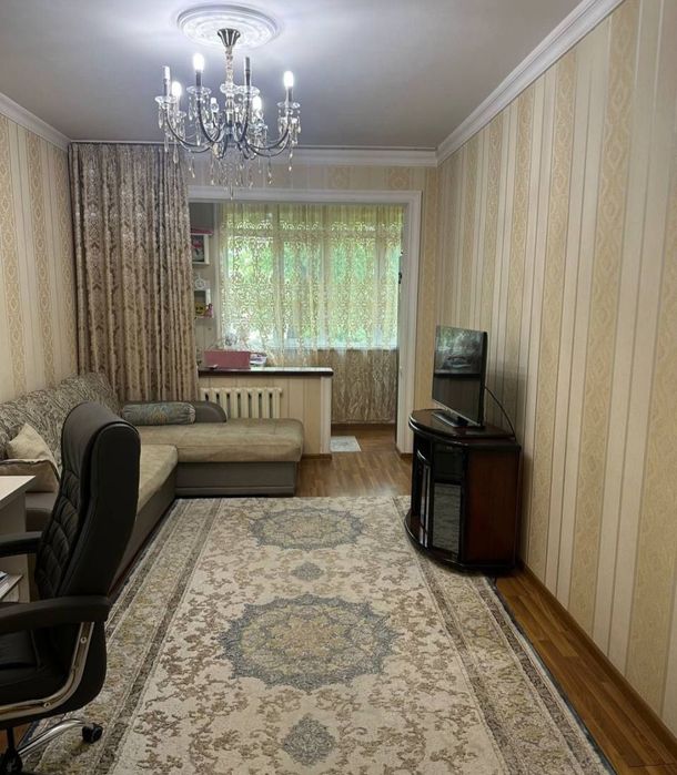 Yunsobod 15 kv 2/2/4/50 kv toza uy metro yaqin srochniy variyant