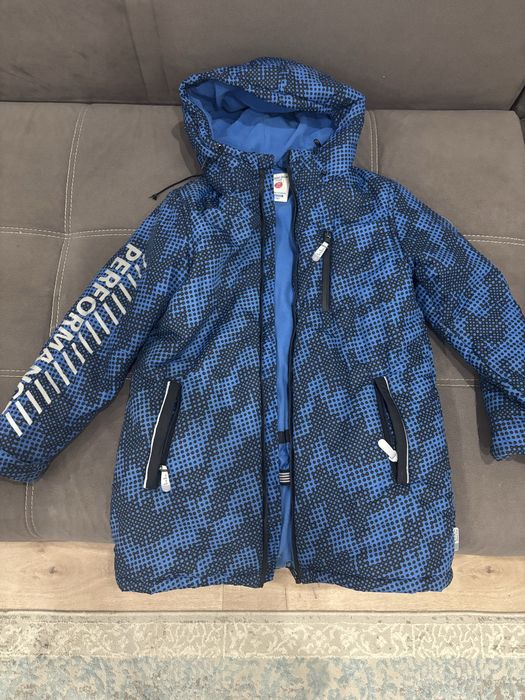 Продам куртку зима на мальчика