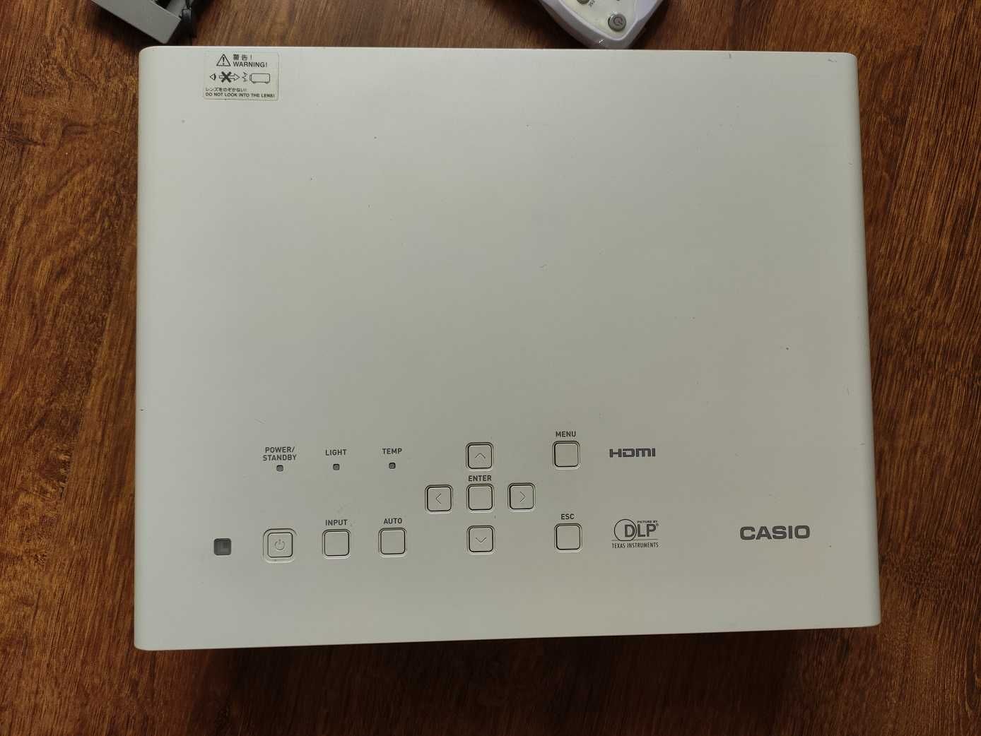 Casio XJ-M250 DLP проектор, HDMI вход, WXGA 1280 x 800 native