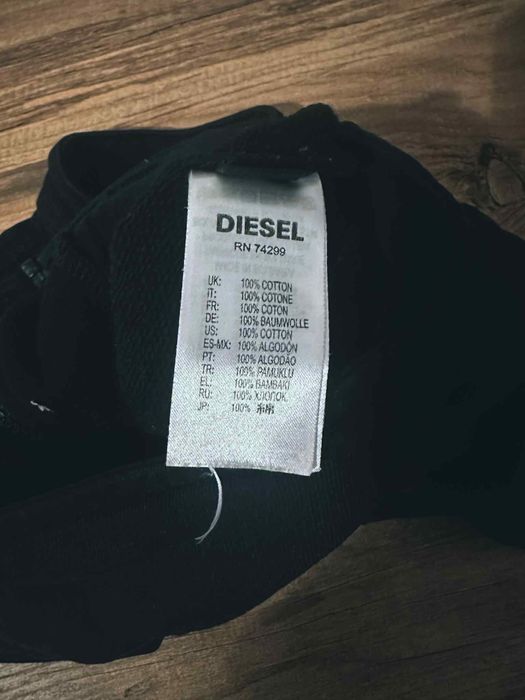 Geaca Diesel -marimea 2 -3 ani