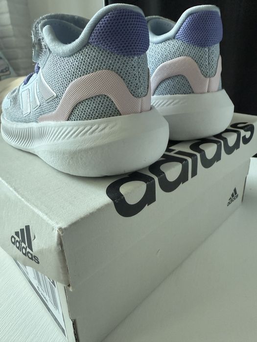 Адидас детски маратонки