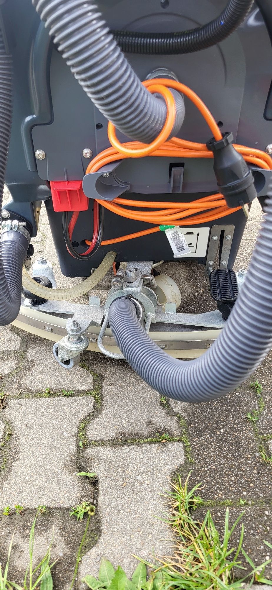 Masina de spalat pardoseli Taski swingo 450 B