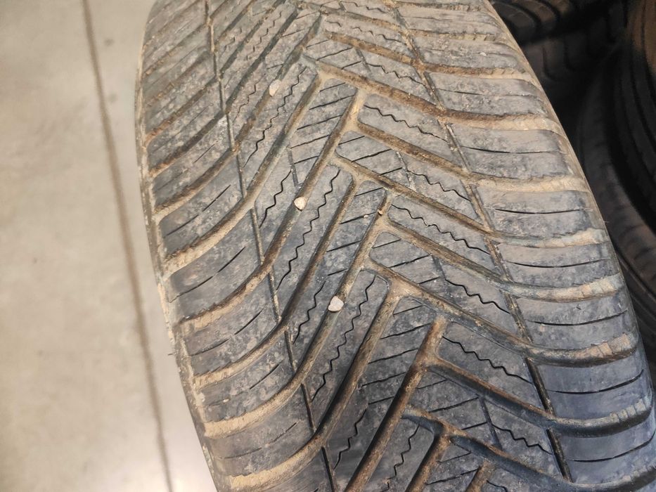 2бр.зимни гуми 215/60/16 Hankook