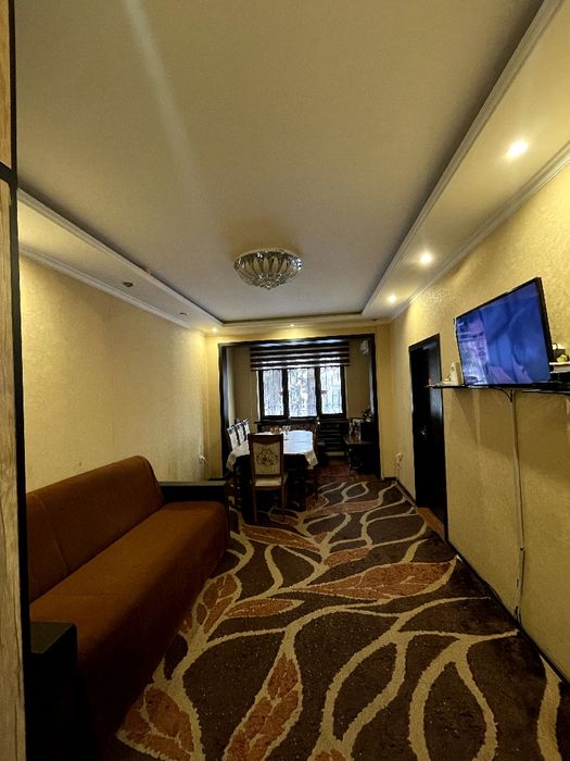 Срочно квартира сотилади чилонзарда