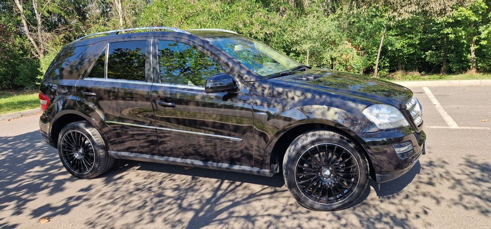 Mercedes ML 350 4 MATIC PREMIUM