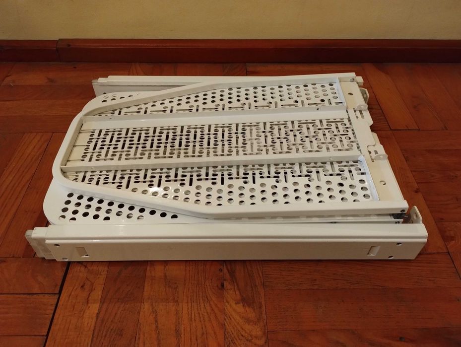 HAFELE Дъска за гладене за вграждане зад чело на чекмедже