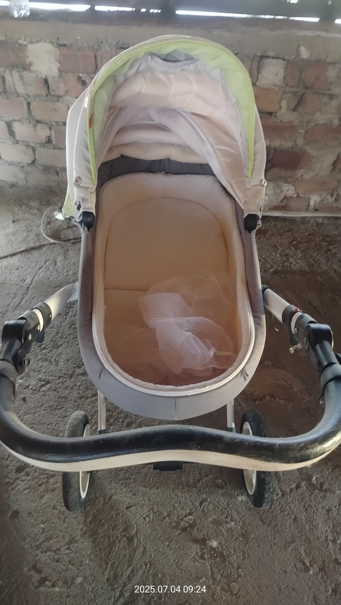 Продавам количка 2 в 1
