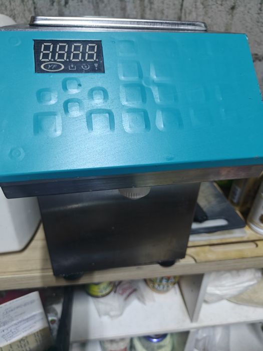 Продам сиропницу-дозатор