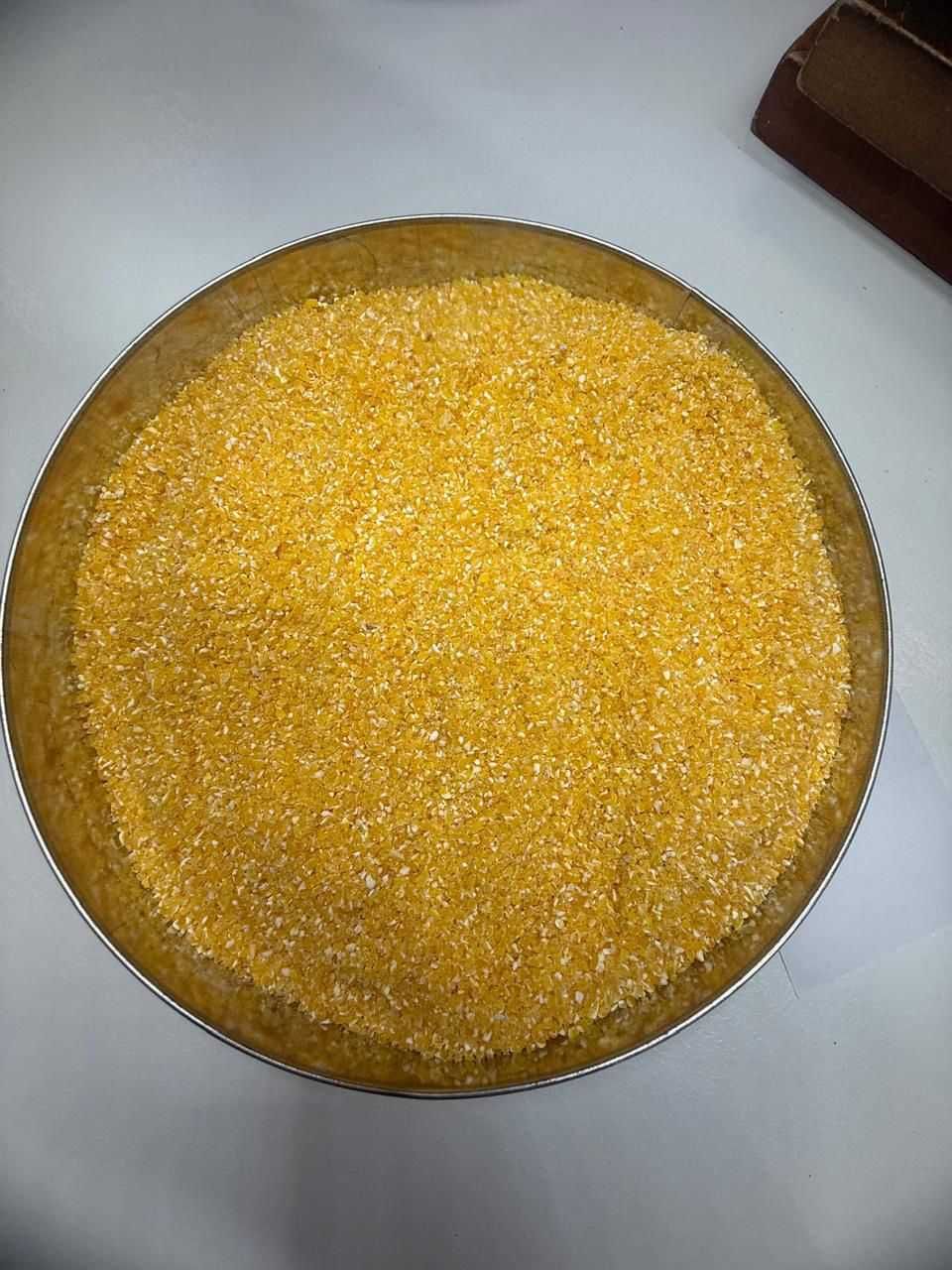 Оптом Кукурузная мука. .. кукурузные отруби.. 1 кг - 8000 сум