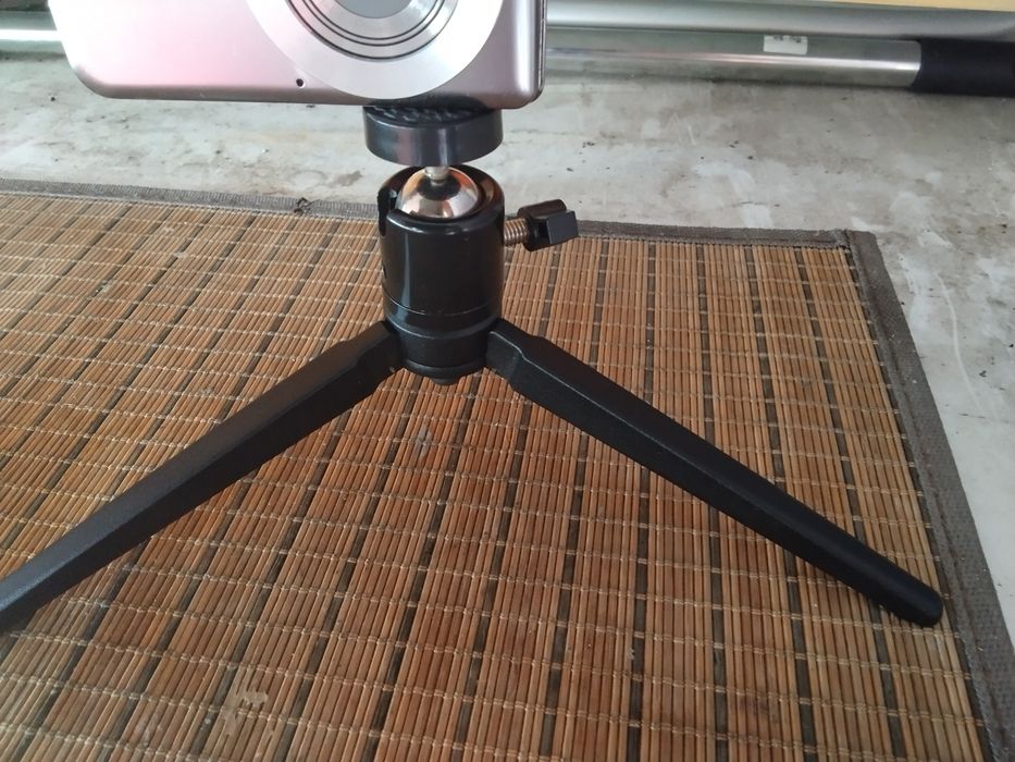 Оригинална растягаща се немска стойка за камери и фотоапарати