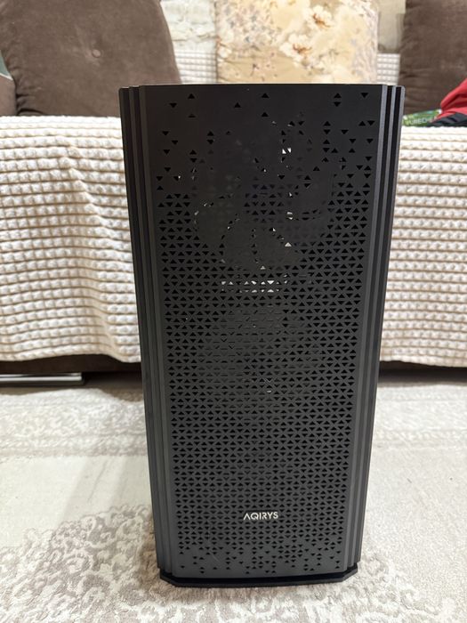 Carcasa Aqiris 4 ventilatoare