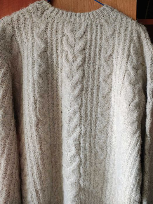 Pluovor H&M dama S eticheta