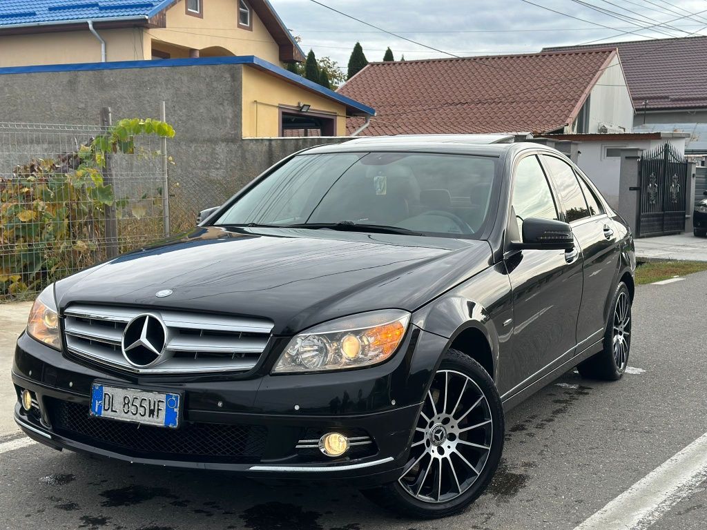 Bara fata aripa far grila trager Mercedes c-class w204 3.0 cdi 2009