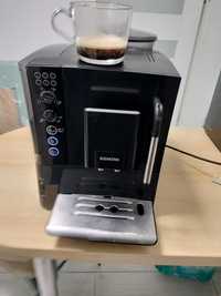 Expresor de cafea automat Siemens funcționează cu boabe de cafea