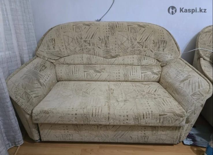 Продам б/у диваны в хорошем состоянии, раздвижные