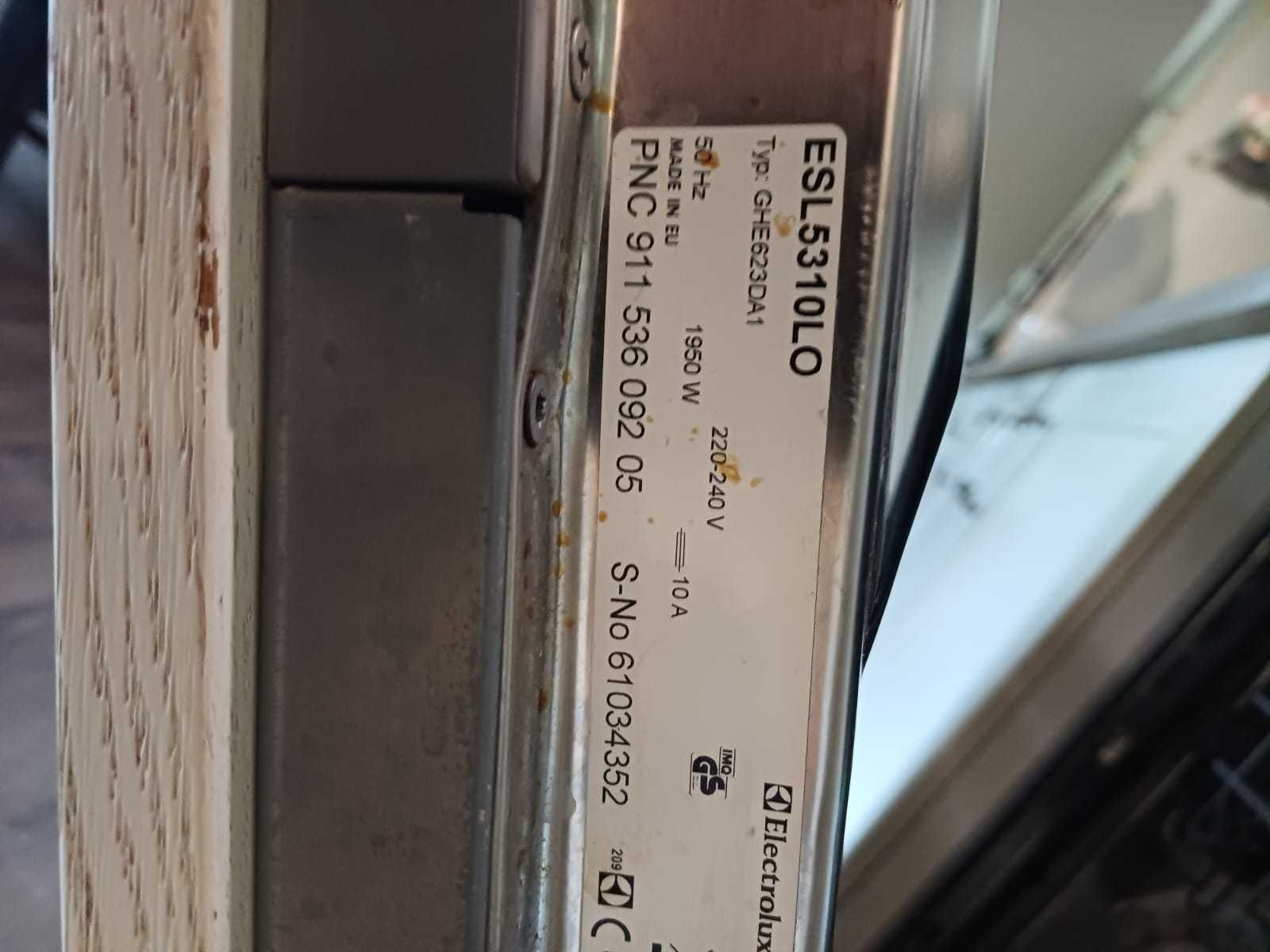 Съдомиялна машина за вграждане AEG Electrolux