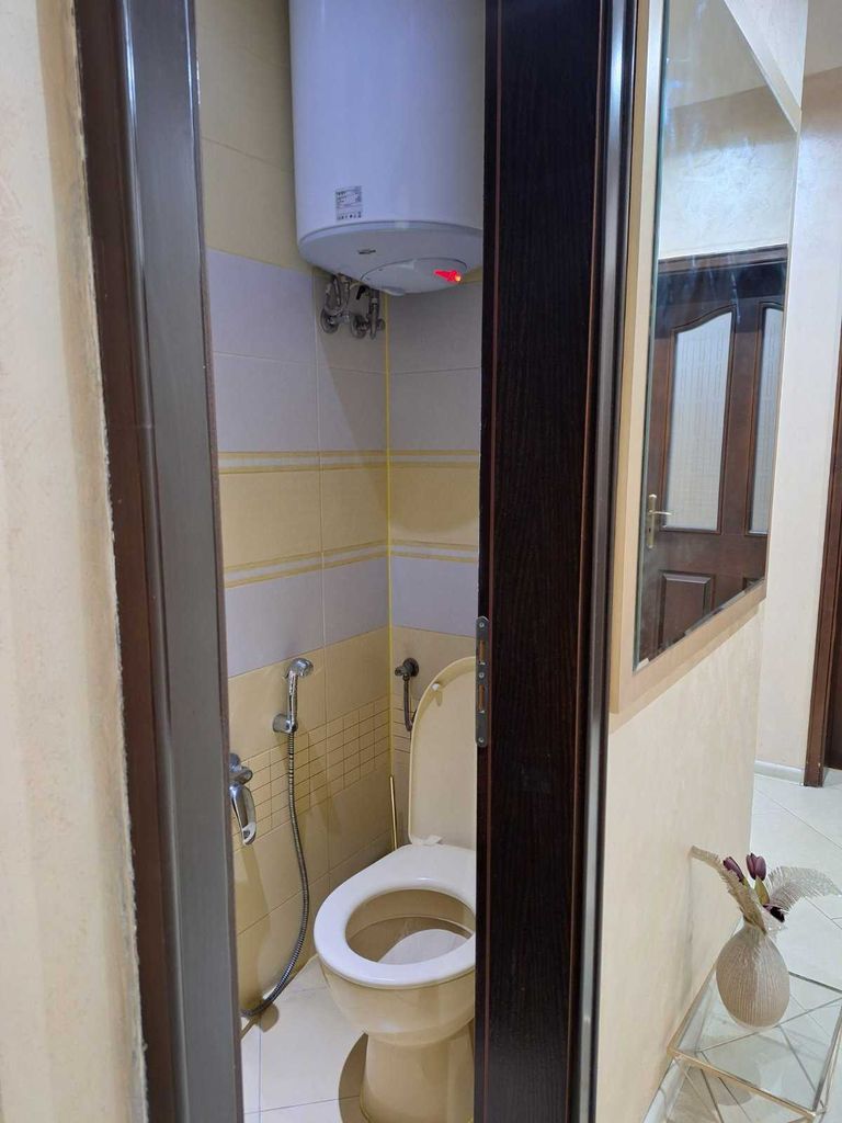 Продава се Тристаен апартамент в Пловдив, Гагарин - 102 кв.м за 1657 €/кв.м - Снимка #16