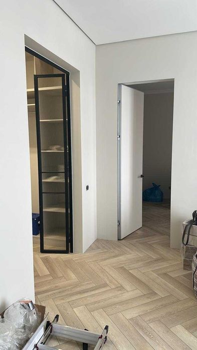 Дверь скрытого монтажа под покраску 2,4м.