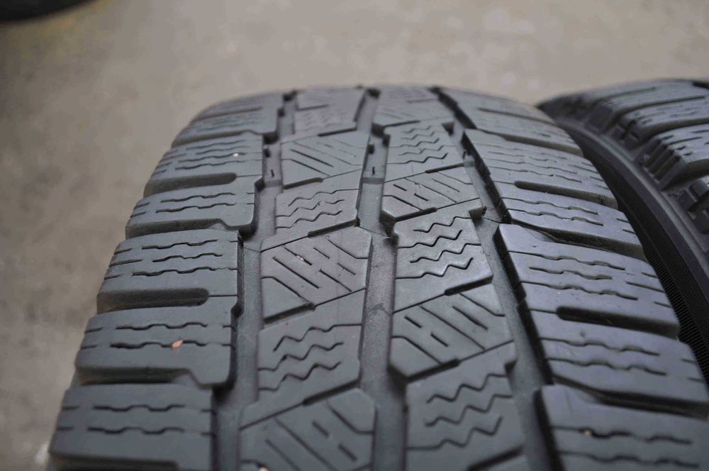 SET 4 Anvelope Iarna 215/60 R17C MICHELIN Agilis Alpin 109/107T