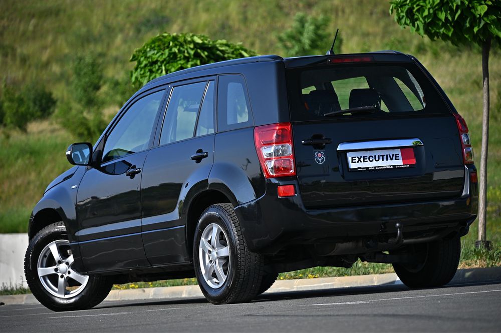 Suzuki Grand Vitara Facelift  Euro 5   navi, trapa, xenon, keyless