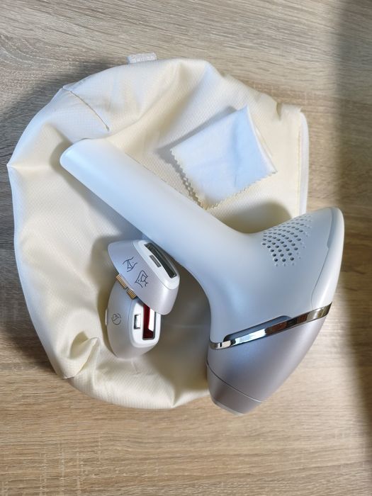 Фотоепилатор Philips Lumea Prestige BRI953/00