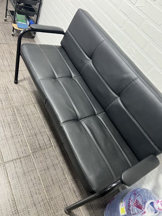 Продам скамейку для зоны ожидания