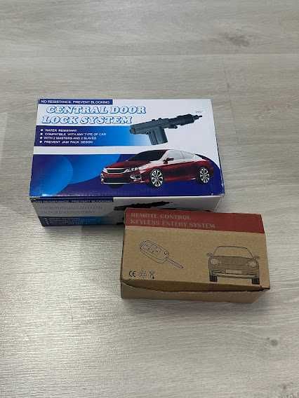 Închidere centralizată cu telecomandă si set de motorase